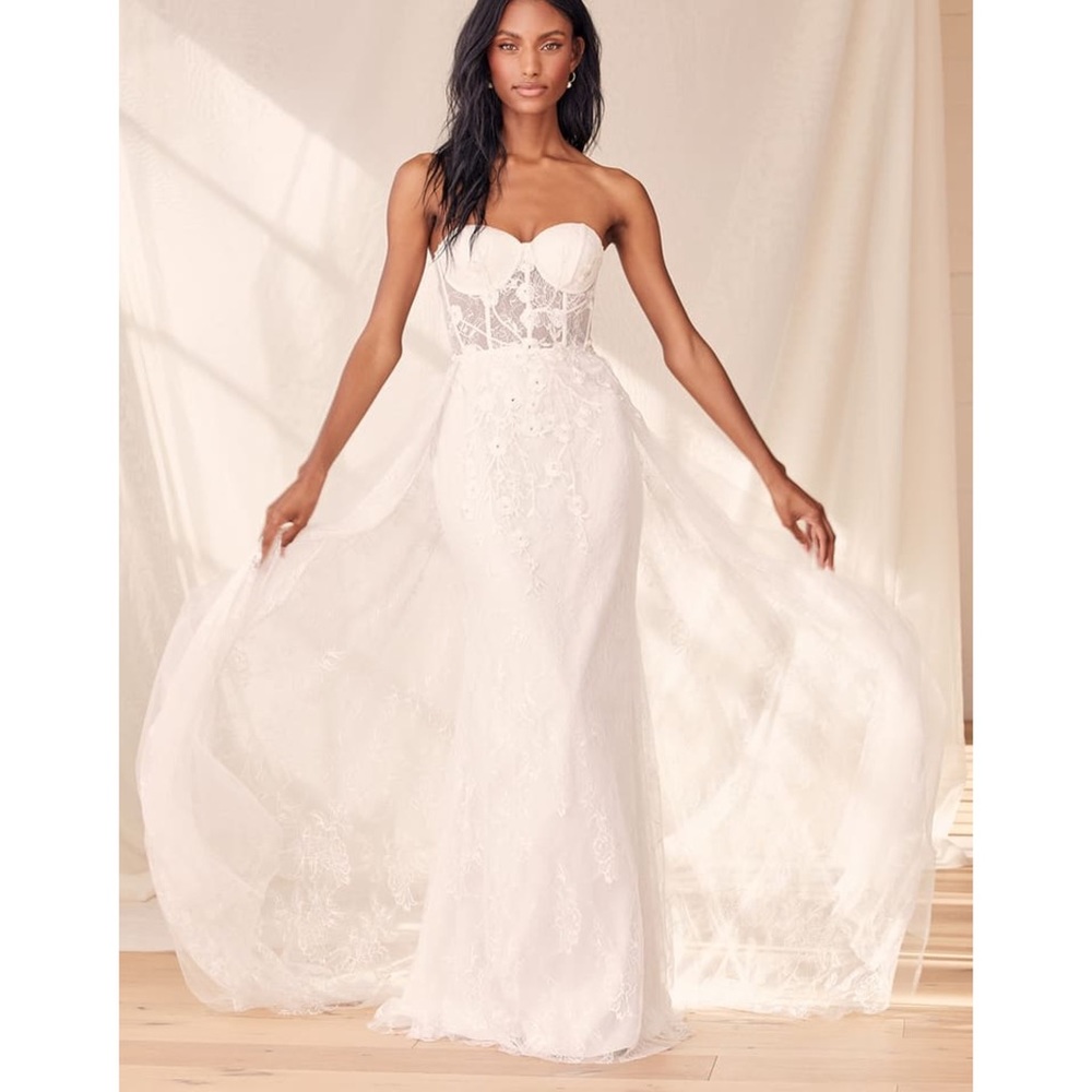 NEW White Wedding Dress - Lace Embroidered Rhinestone Strapless